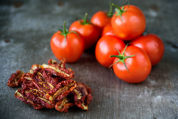 Fresh and dried tomatoes