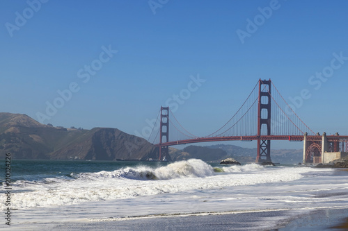 Plakat Kalifornia plaża przy Golden Gate Bridge