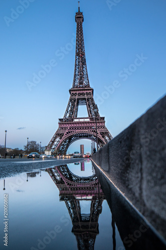 Plakat Wieża Eiffla - Paryż - Francja