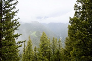 Wall Mural - Mountain views through the clouds