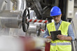 © goodluz - Industrial technician connected with tablet in recyling plant