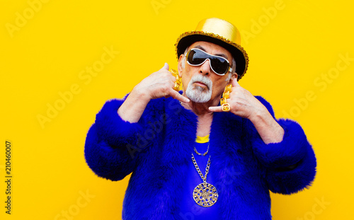 Cuadros en Lienzo Grandfather portraits on colored backgrounds