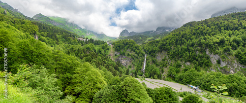 Fotomural panorama of the village of Gourette in the French Pyrenees