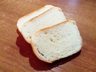 sliced white bread