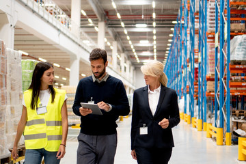 Wall Mural - Managers visit warehouse