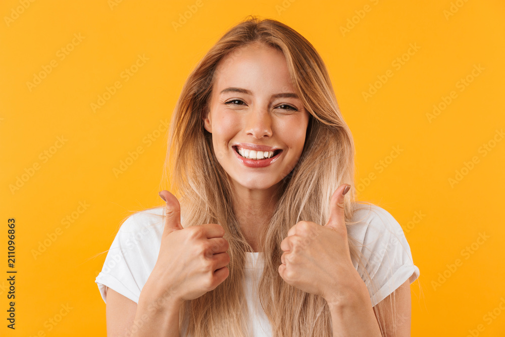 Portrait of an excited young blonde girl - obrazy, fototapety, plakaty 