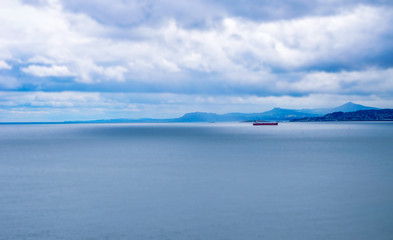  Red boat & moutains