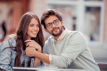 Canvas Print - Lovely happy couple