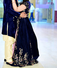 Stunning Indian wedding couples in traditional wear