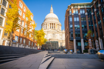 Wall Mural - St. Paul's cathedral in London