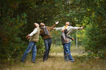 Canvas Print - Family of four in park