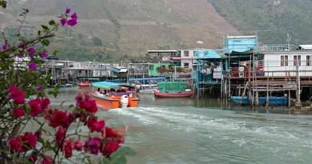 Canvas Print - Old Fishing town in Hong Kong