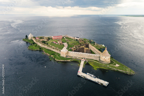 Fotomural Aerial view on fortress Oreshek near Shlisselburg