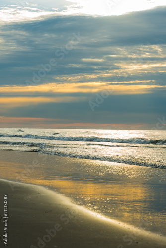 Fotografia, Obraz Quiet sunrise on the beach at Hilton Head Island SC