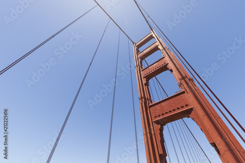 Plakat Wierza Golden Gate Bridge w mgle, San Fransisco, Kalifornia, USA