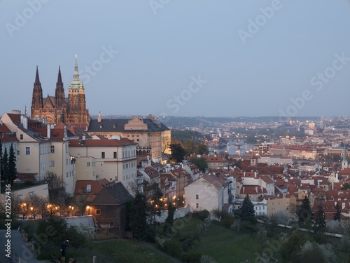 Plakat Widok Praga kasztel i panorama Praga, republika czech