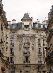 Poster - Immeuble ancien à Paris