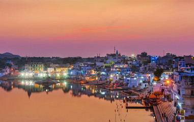 Wall Mural - Pushkar Holy Lake at sunset, India