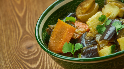 Canvas Print - Tajik vegetables stew with zucchini