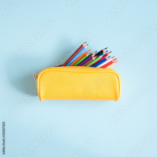 Fotografía School accessories on soft blue background