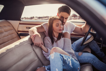 Wall Mural - Couple with retro car