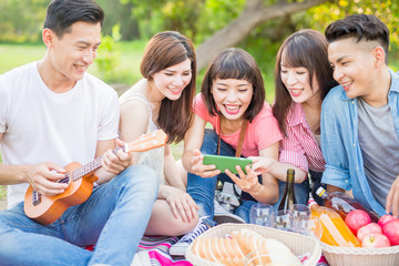 Sticker - people happy at a picnic