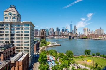 Wall Mural - View of Manhattan from the Manhattan Bridge - New York, USA