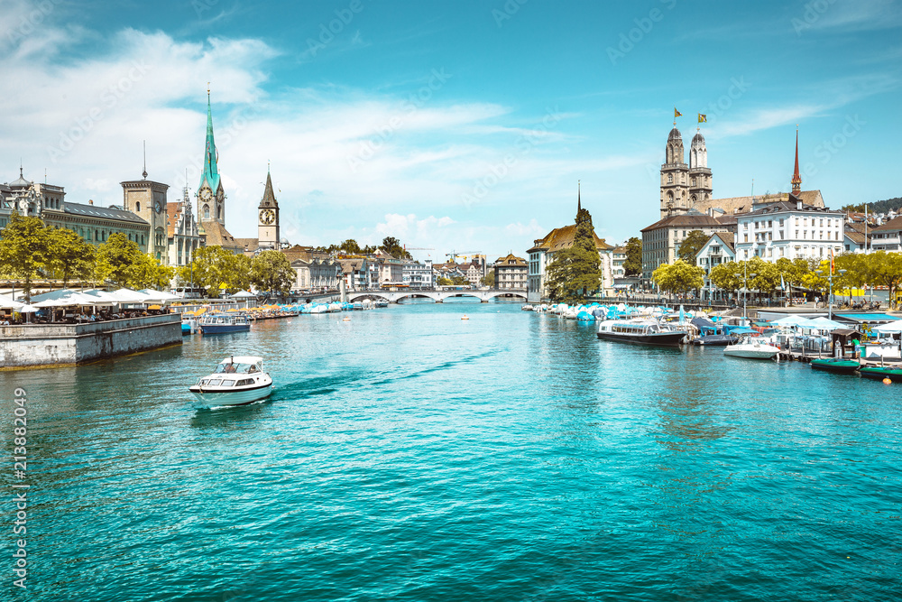 Zürich city center with Limmat river in summer, Switzerland - obrazy, fototapety, plakaty 