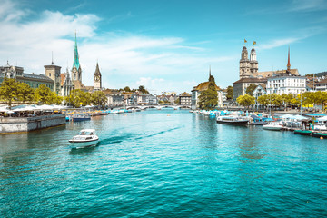 Fototapete - Zürich city center with Limmat river in summer, Switzerland