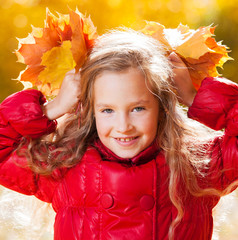 Wall Mural - Girl at autumn