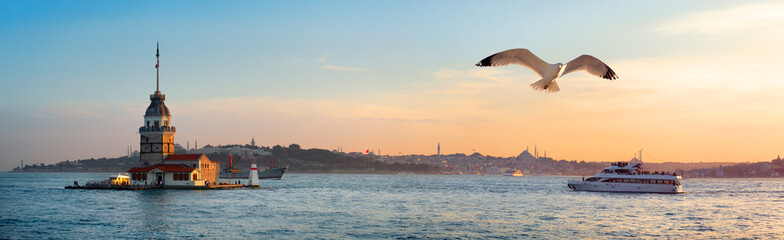 Poster - Maiden Tower in sea