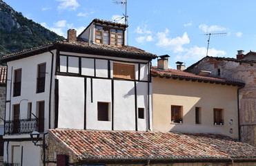 Casas medievales de un pueblo europeo.