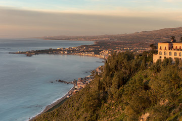  Taormina coastline, seen from Piazza 9 April, Taormina, Sicily, Italy