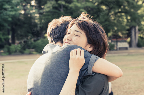 抱き合う男女 Stock 写真 Adobe Stock