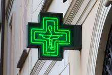 neon-pharmacy-sign-free-stock-photo-public-domain-pictures