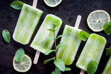 Sticker - Green juice popsicles