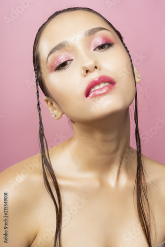 Beautiful Young Brunette Girl Model With Naked Shoulders And Wet