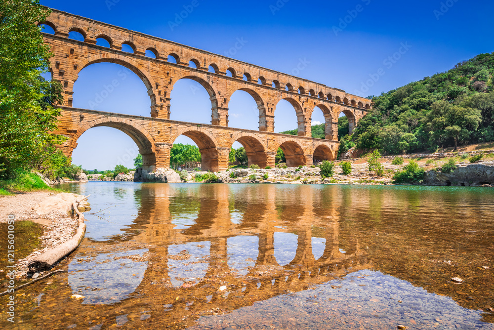 Pont du Gard, Provence in France - obrazy, fototapety, plakaty 