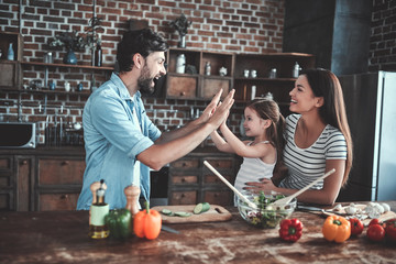 Wall Mural - Family on kitchen