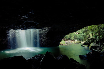 Canvas Print - Natural Bridge Gold Coast