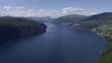 Fototapeta Natura - Aussicht von Nos auf den Innvikfjord / Nordfjord