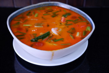 tom yum goong soup