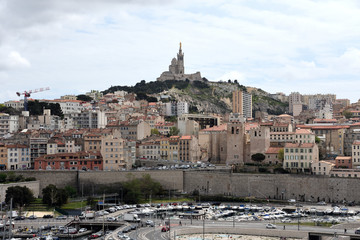 Wall Mural - View on basilica of Notre Dame de la Garde and old port (