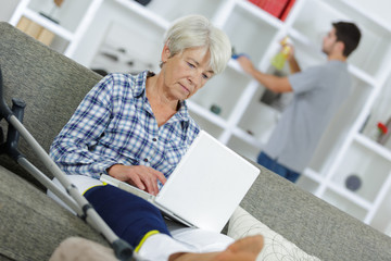 senior woman with laptop