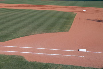 Wall Mural - Baseball infield with 1st base