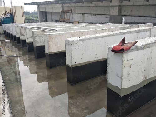 Fotografia, Obraz Ponding test cunducted after applying waterproofing layer to the concrete surface