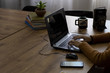 © VictorHugo - Mesa de escritório de marketing digital para fotógrafos