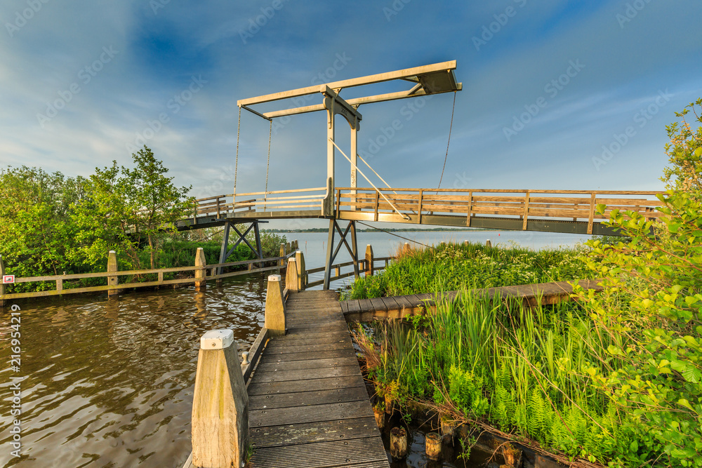 Drawbridge in paved cycle path from Meije to Nieuwkoop right through ...