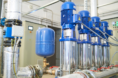 Fotomural pipes and valve in water pump station