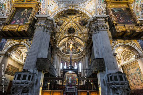 Fotografie, Obraz View of the interior of the Basilica of Santa Maria Maggiore in the upper town of Bergamo